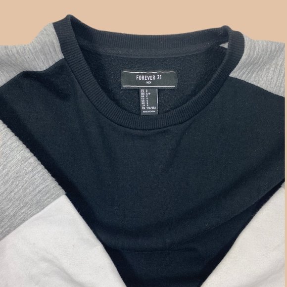 Forever 21 - Black/White/Grey Colorblock - Crewneck Sweater - Picture 3 of 5